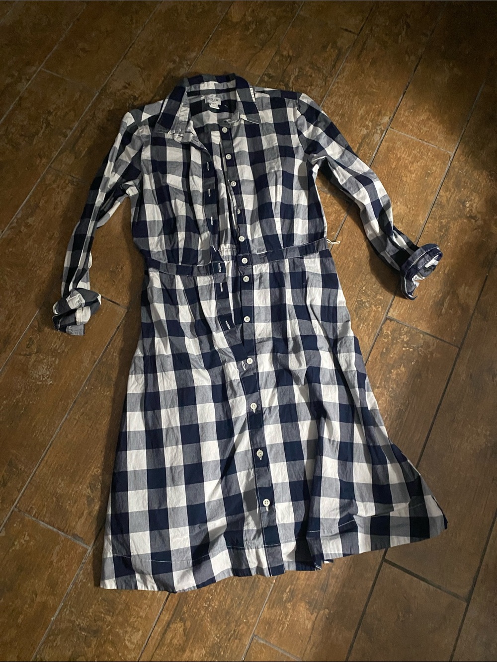 Button-Front Plaid Shirt Dress - Navy/White. Great condition-missing belt. Sz 4.
